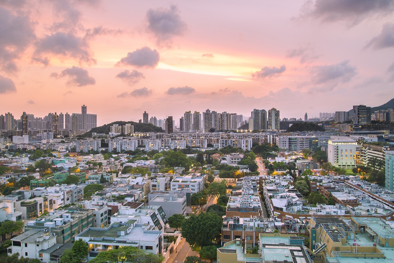 日本与香港，面积与地域的对比